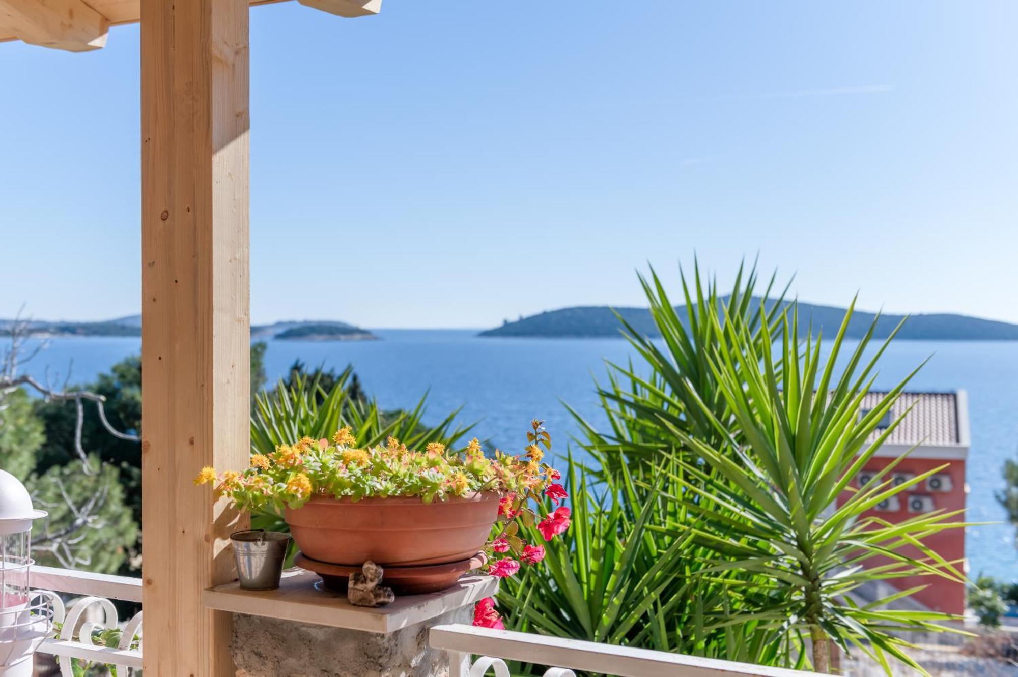 Blue Paradise Apartman 2 Севид Экстерьер фото